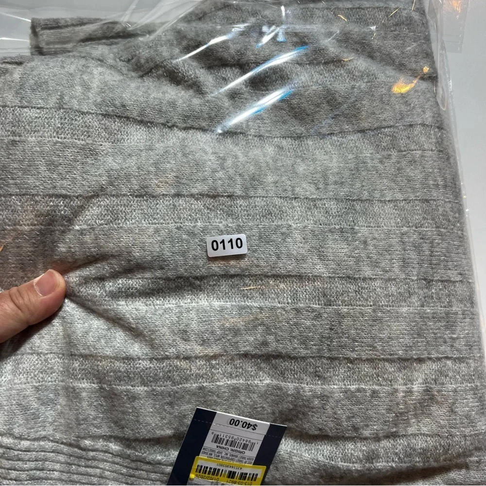 NWT Universal Thread Women's Light Gray Cardigan- XXL